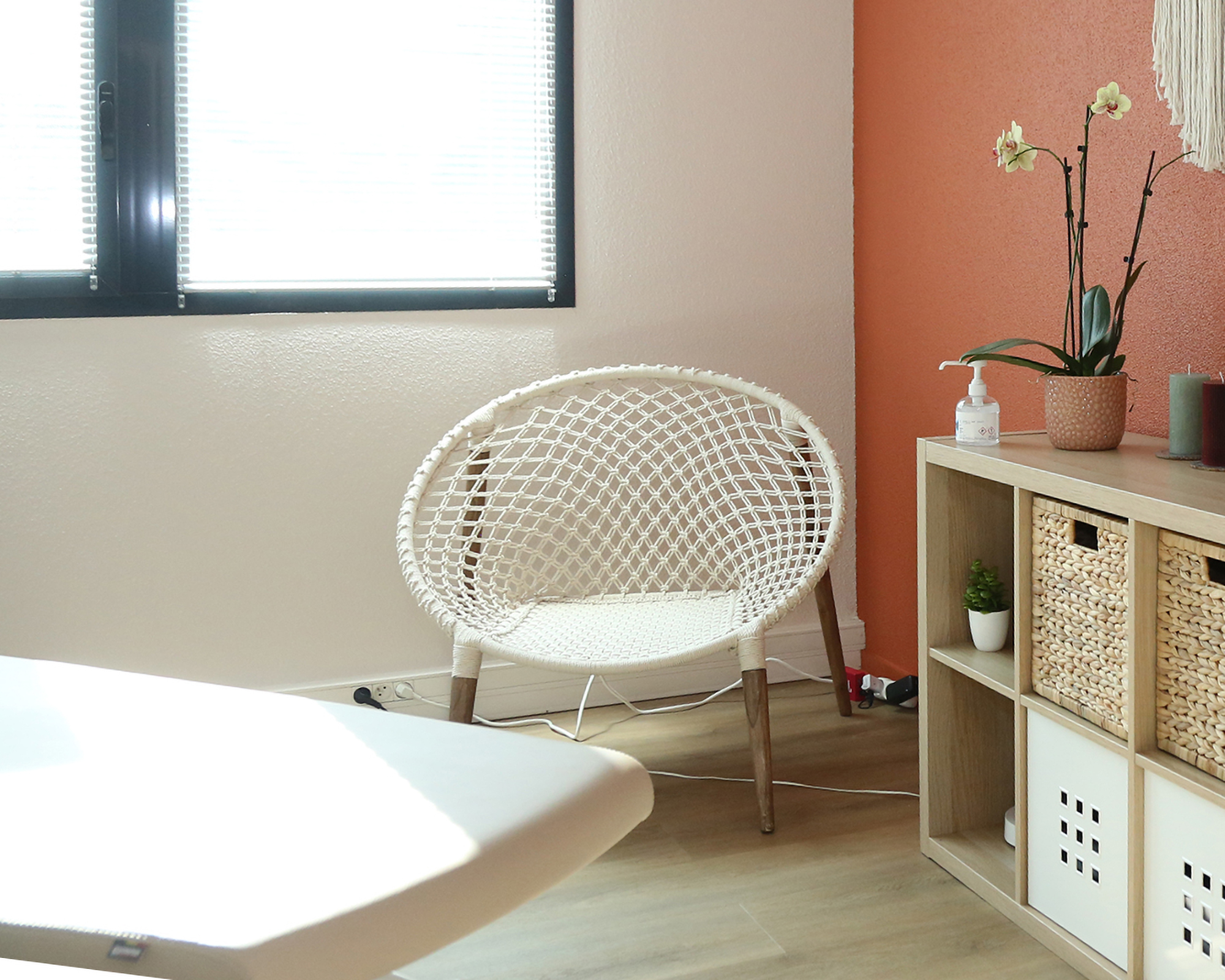 Photo de la chaise d'allaittement à l'intérieur de salle d'examen